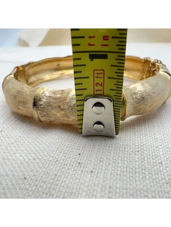 Napier Gold-Tone Textured Hinged Bangle Bracelet Safety Chain 2.5" Bamboo Vtg - Picture 2 of 7